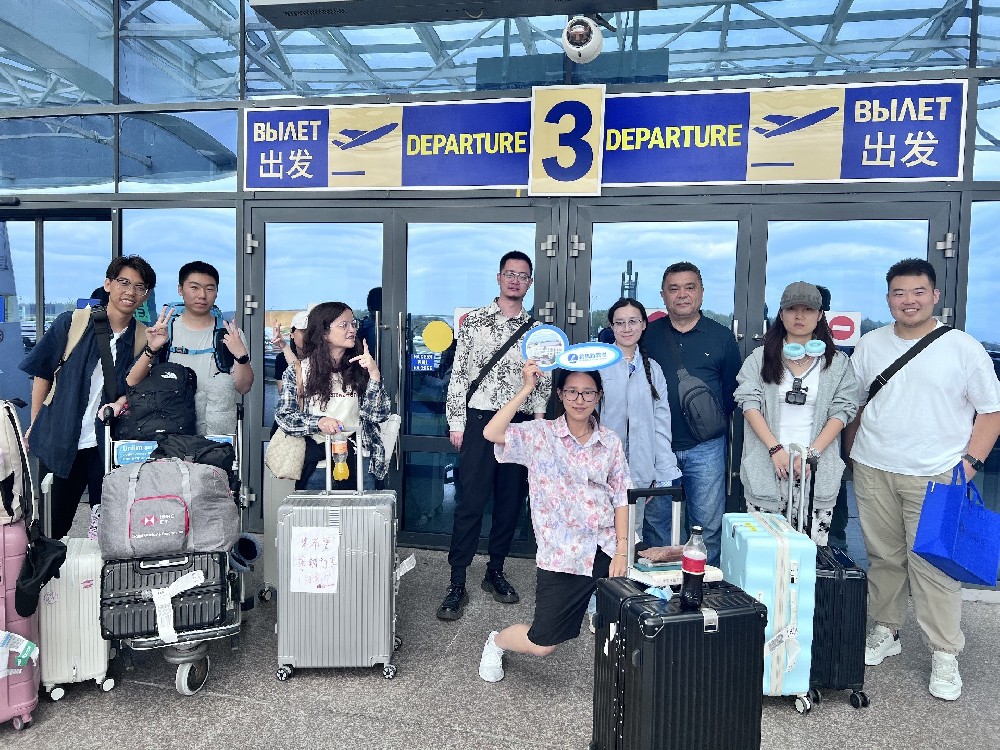 纠结留学考编？她读1年制硕士还拿下一线城市编制！薪资直接 9k+